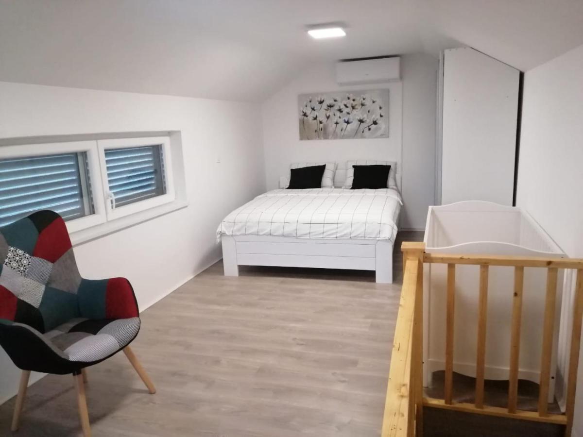 Zefir Apartments Premantura Ngoại thất bức ảnh