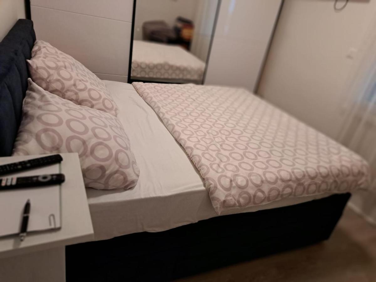 Zefir Apartments Premantura Ngoại thất bức ảnh